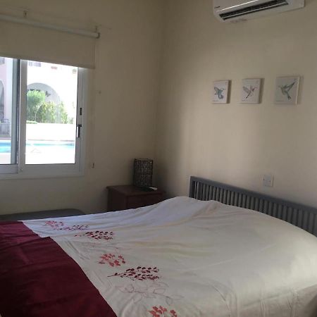 Appartement Limnos Gardens Paphos ภายนอก รูปภาพ